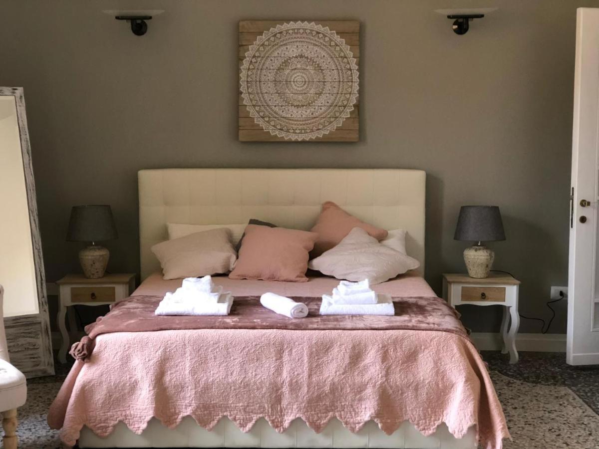 Luxury Camilla Apartment Rome Exterior photo